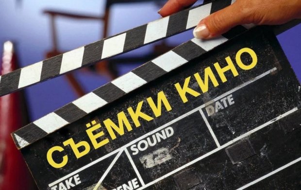 В сетях обсуждают сцену актрисы, согласившейся на секс ради квартиры во время съемок узбекского кино.