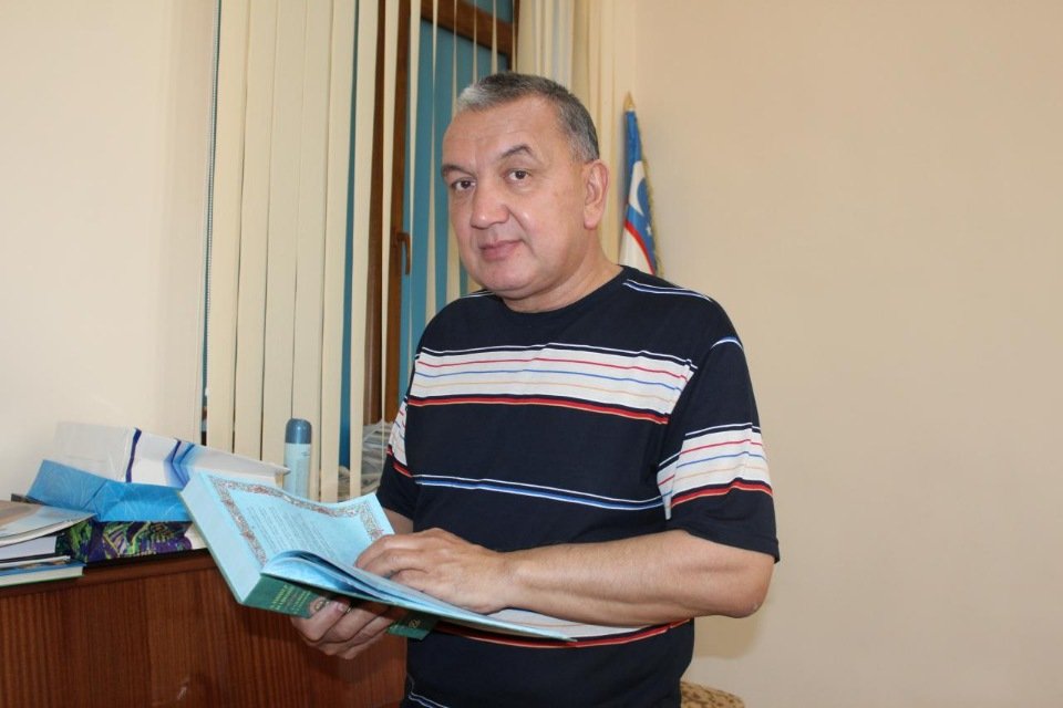 Шавкат Мирзиёев выразил соболезнования в связи с кончиной Мирзы Азизова