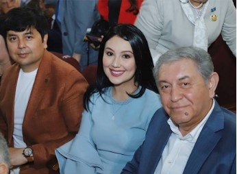 Предлагаем вашему вниманию интересные фото представителей узбекского шоу-бизнеса, размещенные в Instagram.