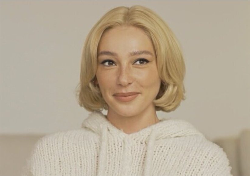 Анастасия Ивлеева удивила новой фотосессией в деревенском стиле
